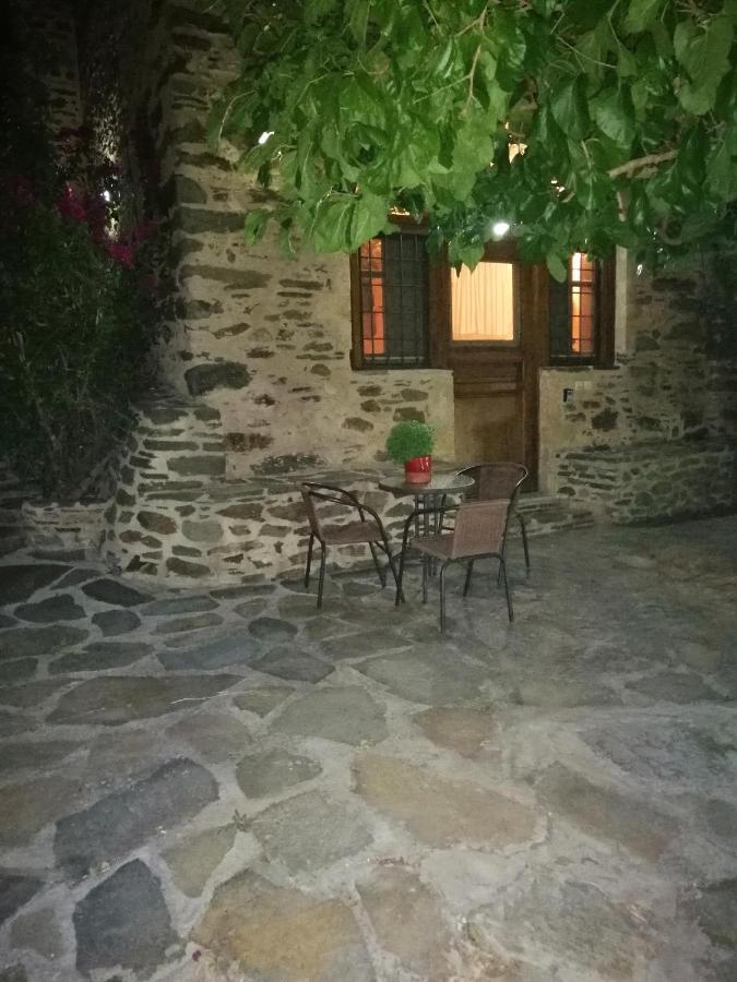 Guesthousekamara 모넴바시아 외부 사진