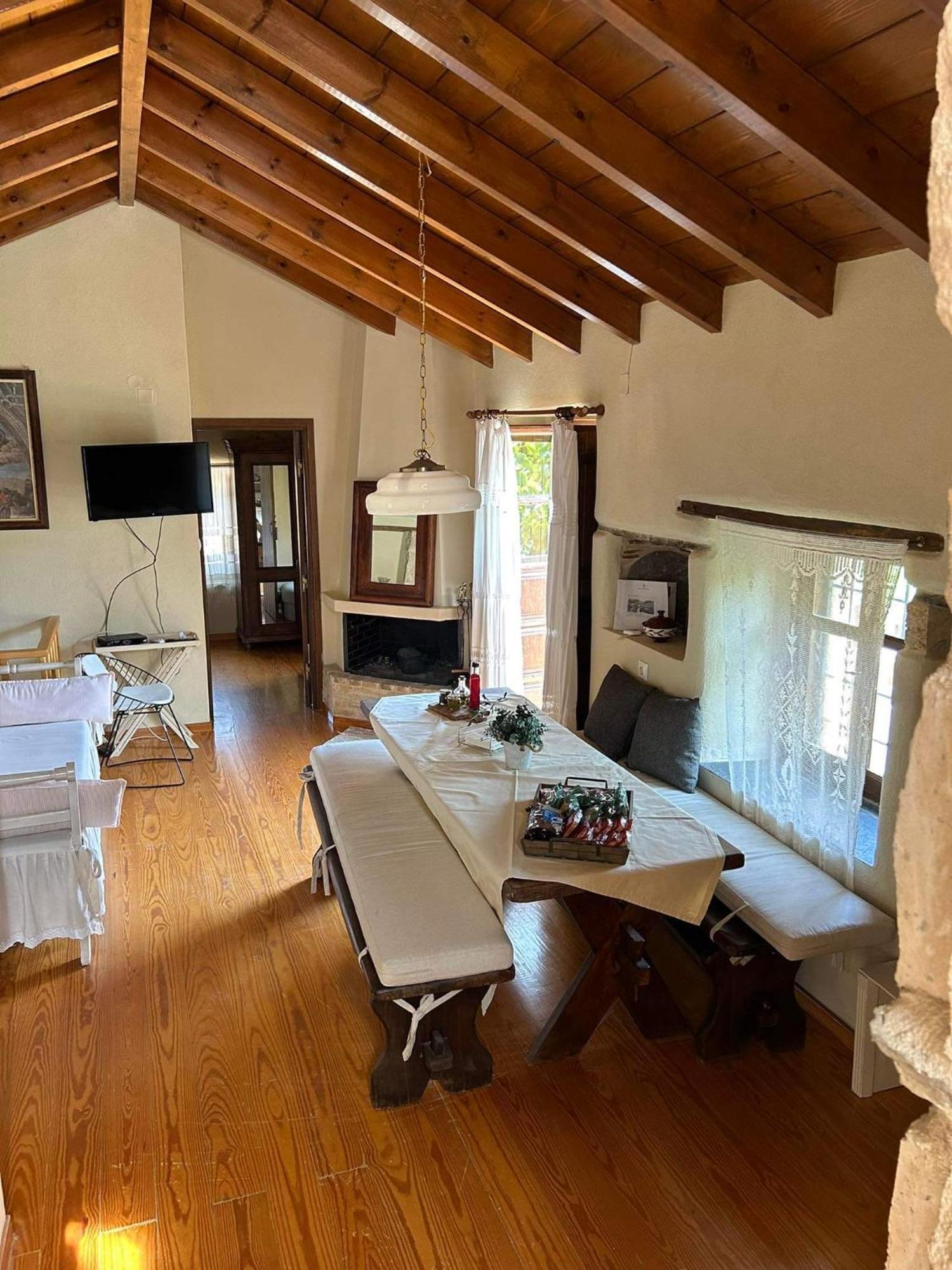 Guesthousekamara 모넴바시아 외부 사진