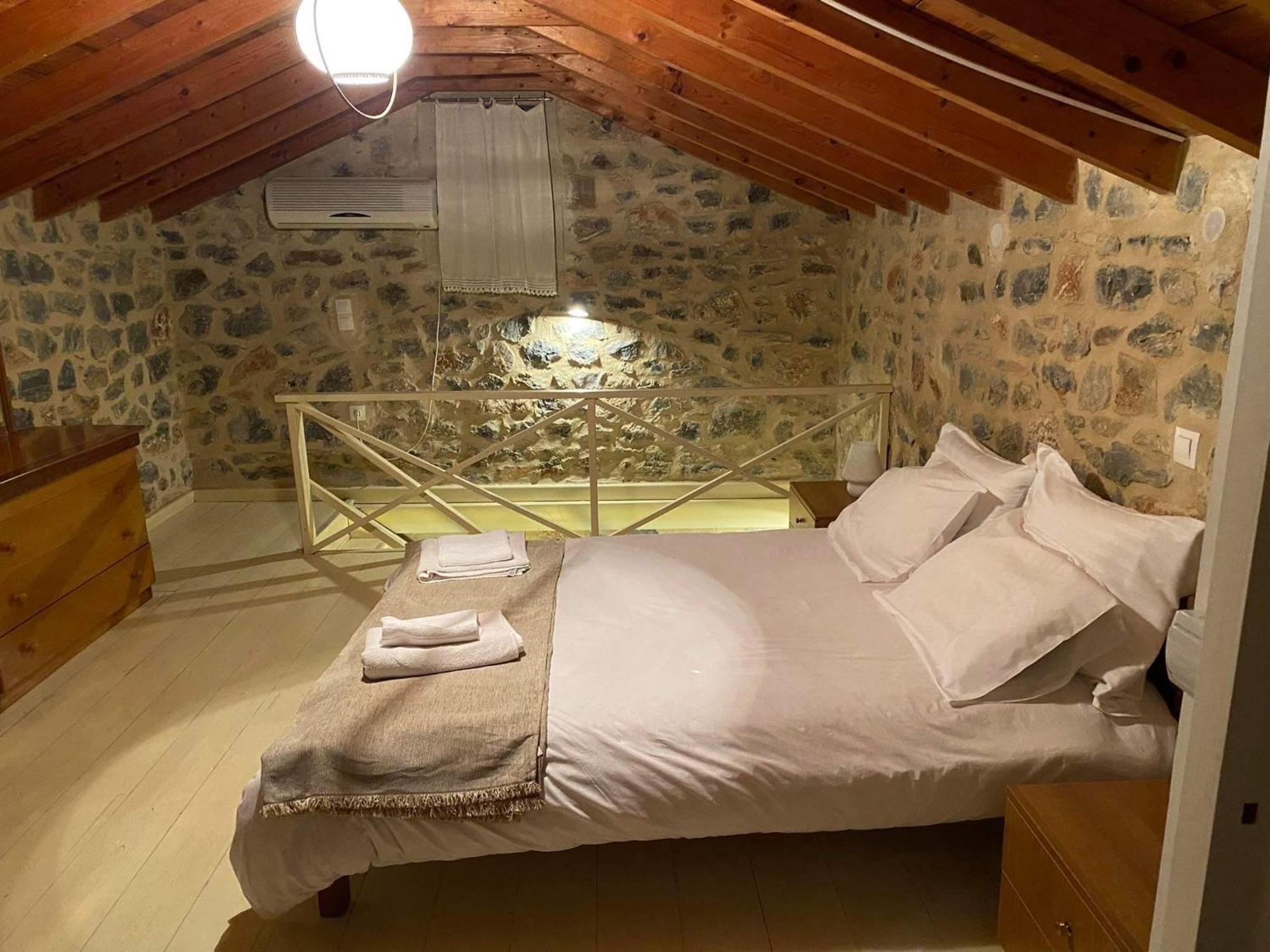Guesthousekamara 모넴바시아 외부 사진